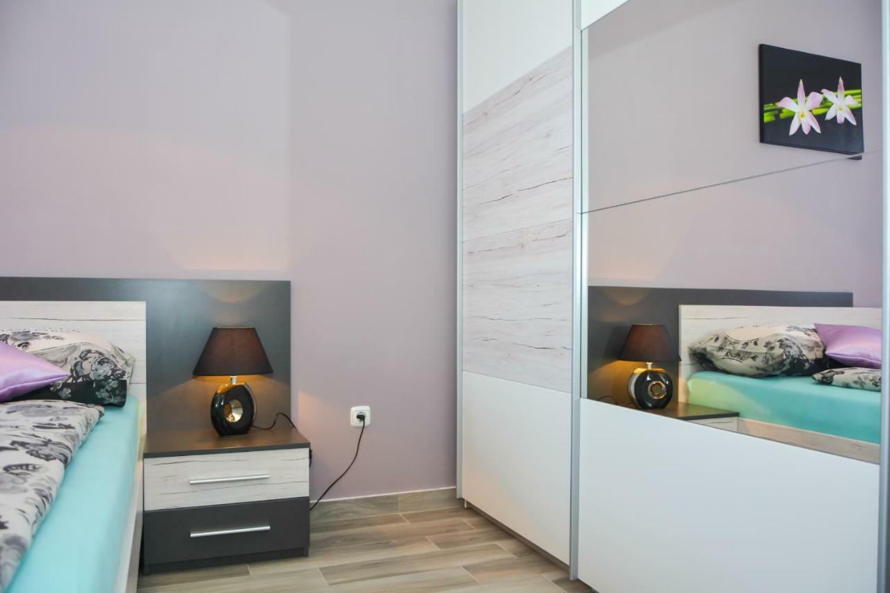 Apartment Klaudio Сень Экстерьер фото