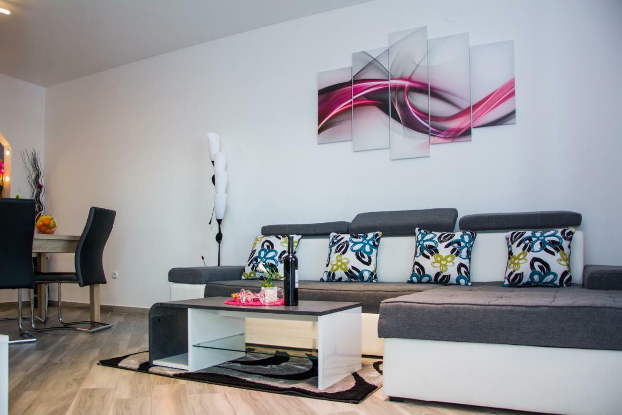 Apartment Klaudio Сень Экстерьер фото